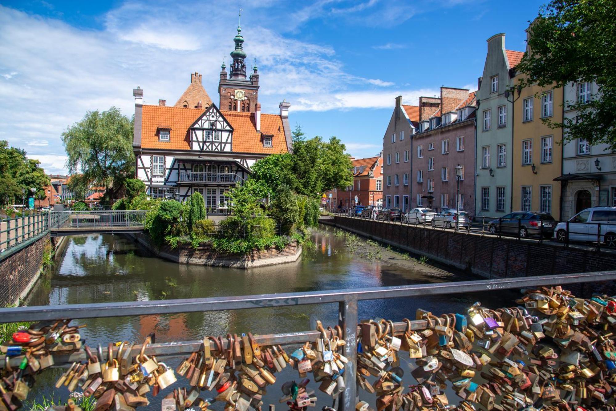 Maya'S Flats 60 - Love Bridge Gdansk — Photos 3